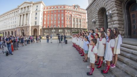 Шефът на БНР и диригентката на радиохора постигнаха съгласие