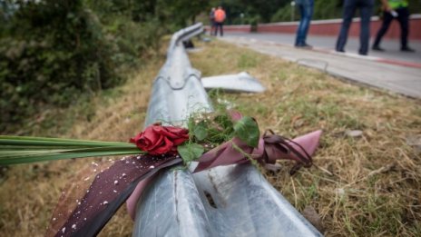 Жертвите на пътния ад край Своге вече станаха 17