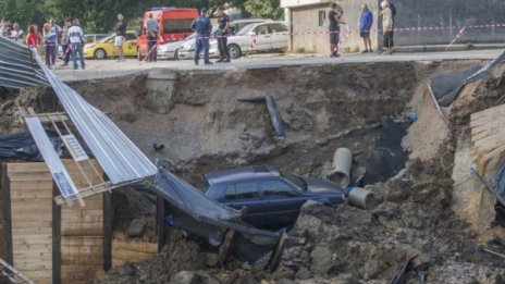 Спират строителството на пропадналия обект в "Овча купел"