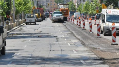 Запъхтяна София: Пак тапи в София и пак на ключови булеварди!