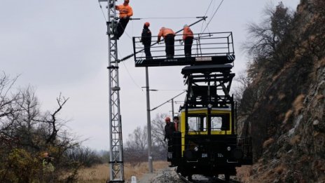 Пуснаха влаковете през Кресненското дефиле 