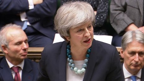 Британският парламент гласува за Brexit до 21 януари