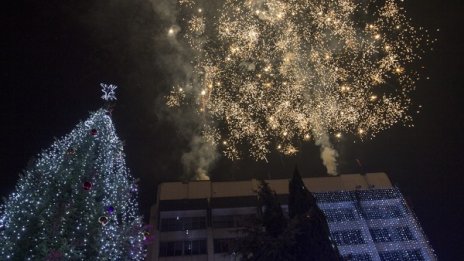 Тиха нощ, свята нощ... България празнува Рождество