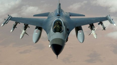 Опашката за американските F-16: Словакия, Бахрейн... Ние през 2023-а!