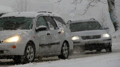 Бедствено положение в Смолянско, затворени са главни пътища