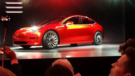 Най-сетне: Идва версията за $35 000 на Tesla Model 3