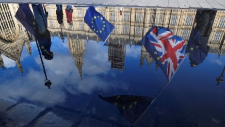 Сложен Brexit: Лондон отхвърли предложението на Барние