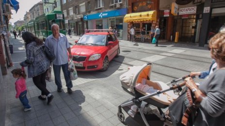 Живеем охолно? Не, стандартът ни - наполовина на европейския