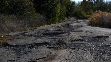 Бедствено положение във Ветрен заради бурята и дъжда