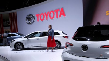 Газ вместо спирачка? Toyota измисли решение на този проблем