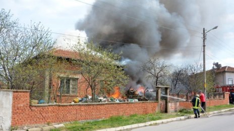 Възрастна жена почина при пожар в Пловдивско 