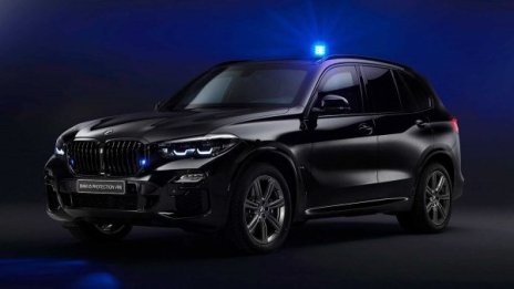 BMW показа здраво бронирано X5