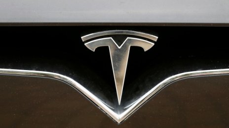 За пореден път – заспал зад волана на Tesla със 100 км/ч