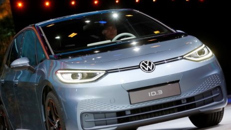 "Костенурката" е в миналото, наред са е-колите: Новата икона на VW 