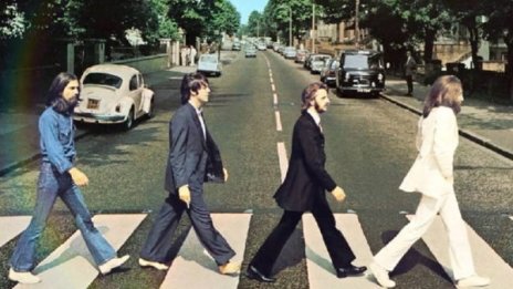 След 49 години и 252 дни – Abbey Road отново е номер 1