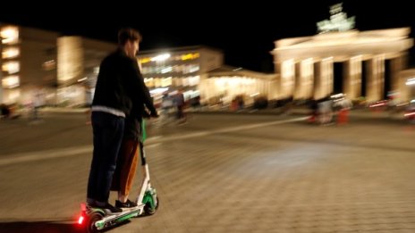 Всеобщо раздразнение и гняв в Берлин - заради тротинетките