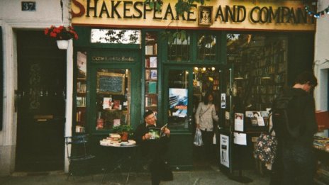 Shakespeare and Co. – най-известната книжарница в света става на 100 