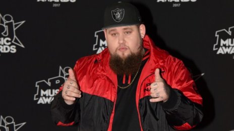 След 6-месеца брак: Rag'n'Bone Man се раздели с жена си