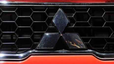 Нов скандал в автоиндустрията: Разследват Mitsubishi в Германия