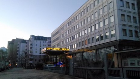 Берлин затвори City Hostel – оперирал в сградата на КНДР