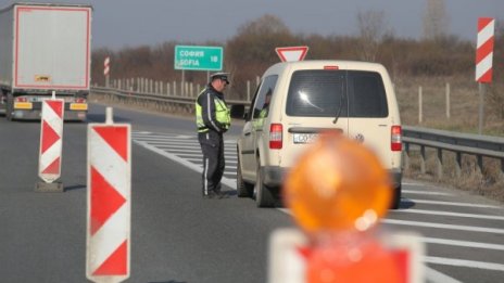 Отново на работа след въвеждането на строгите мерки