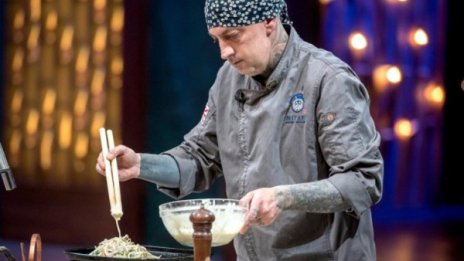 Петър Михалчев учи на японска кухня в MasterChef