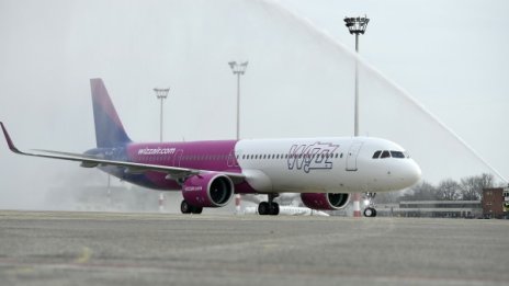 Шеф на болница във Варна: Полетите на Wizz Air до Лондон са безумие