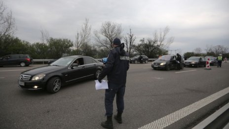 Следват 3 почивни дни, отново се чакат опашки на КПП-тата