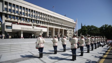 МВнР ще иска обяснение от посланика в Алжир заради Бобоков