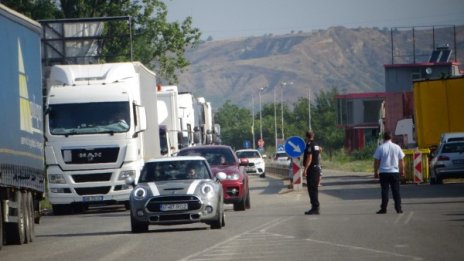 Гърцките власти няма да затварят "Промахон"