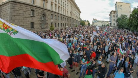 За пета вечер антиправителствен протест в София