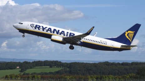 Ryanair затваря бази в Италия и Испания?