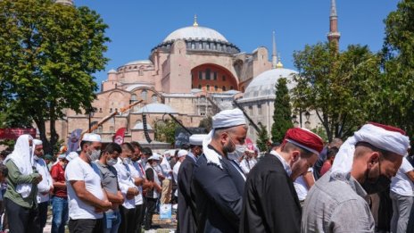 Русия ще помогне на Сирия да построи копие на "Света София"