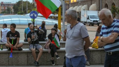 35-ият ден на протест: Спокойна обстановка и три блокирани кръстовища