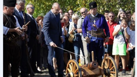 Радев за Методиев: Давам му свободата да разкрие другаде потенциала си