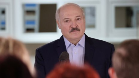 Лукашенко обеща: Беларус с нова конституция до 2022 г. 