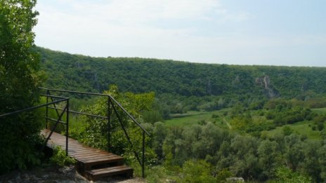 800-годишни тайни пази царски скален манастир край Русе