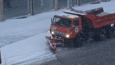 Пловдив почистен до асфалт след снеговалежа