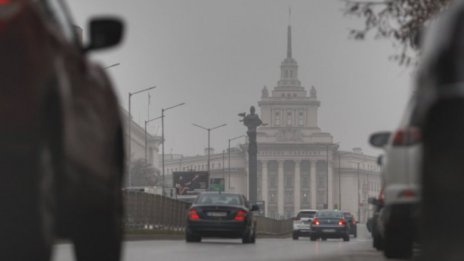 За пореден ден мръсен въздух в София, Русе, Смолян...