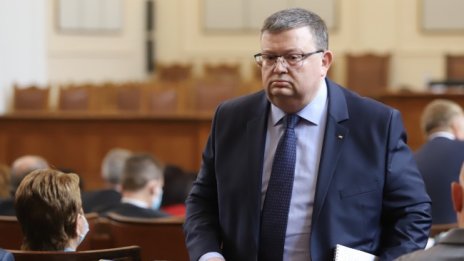 Цацаров: Исковете срещу Божков са за 278 млн. лева 