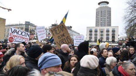 Протест в Швеция срещу ограниченията заради вируса 