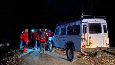 Планински спасители оказаха помощ на опериран наскоро турист