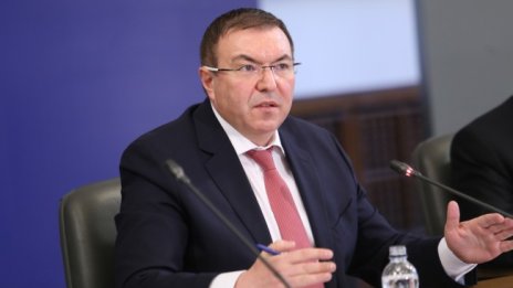 Проф. Ангелов: Положението е тревожно, но сме взели всички мерки