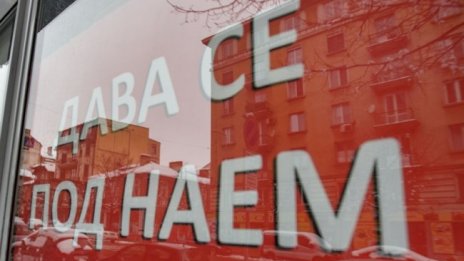 Година пандемия: Спад на износа, 170 000 загубени работни места 