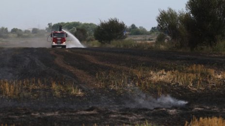 Голям пожар пламна край Стара Загора