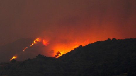 Арестуваха мъж, заподозрян в разпалването на огъня в Кипър