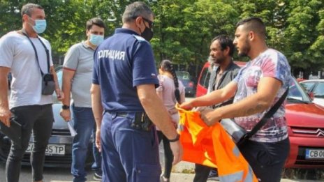 Проверки в градския транспорт за маски и билети