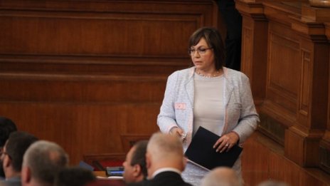 Нинова: Плаващо мнозинство ще направи работата на НС трудна 