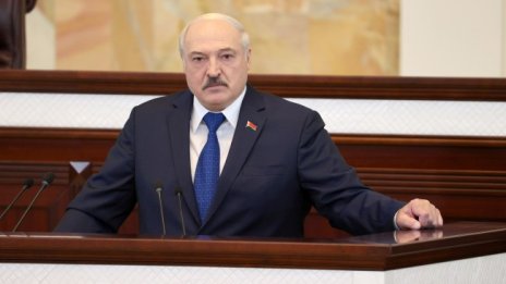 Използва ли Лукашенко стратегията, наречена "теория на лудия"