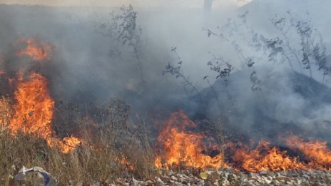 Пожар изпепели къщи във велинградското село Кръстава